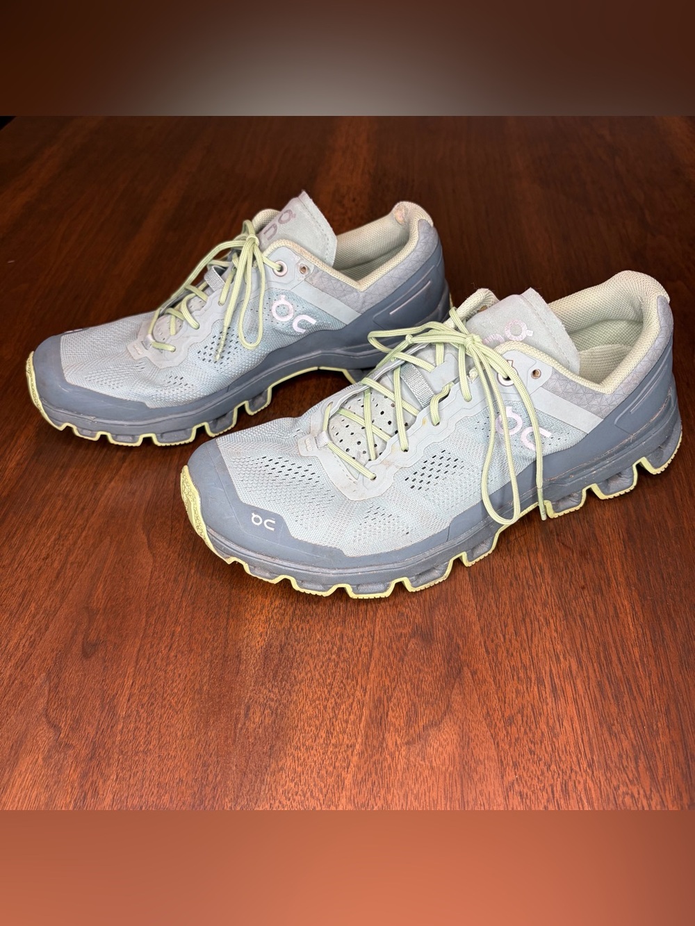 On Cloud Womens sz 9 Cloudventure Trail Running Shoes Olive Green / Grey